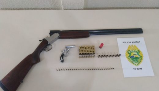 Polícia Militar de Prudentópolis apreendeu duas armas e várias munições na área central.