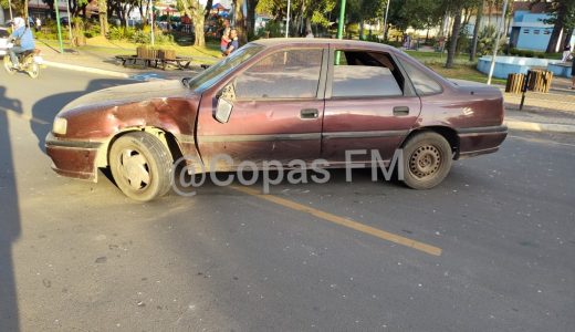 Motociclista ficou ferido após acidente na Avenida São João em Prudentópolis.